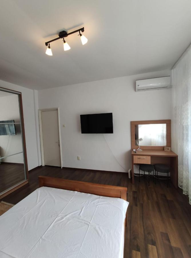 Apartament Marra Apartment Констанца Екстериор снимка