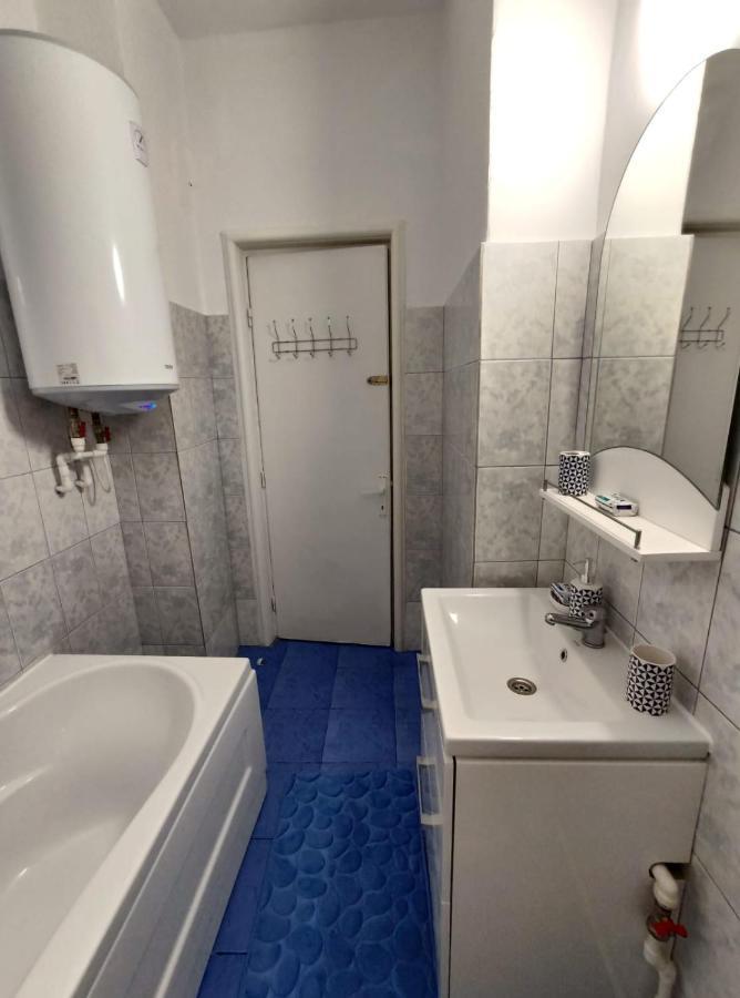 Apartament Marra Apartment Констанца Екстериор снимка