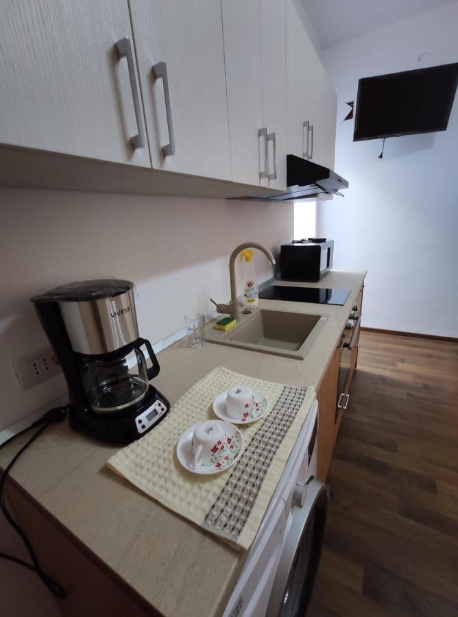 Apartament Marra Apartment Констанца Екстериор снимка